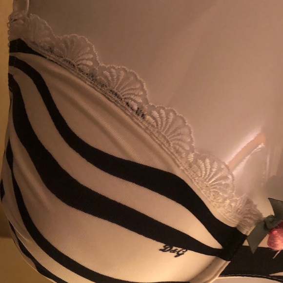 Dolce & Gabbana Zebra Print Bra with Lace Trim - Picture 6 of 9